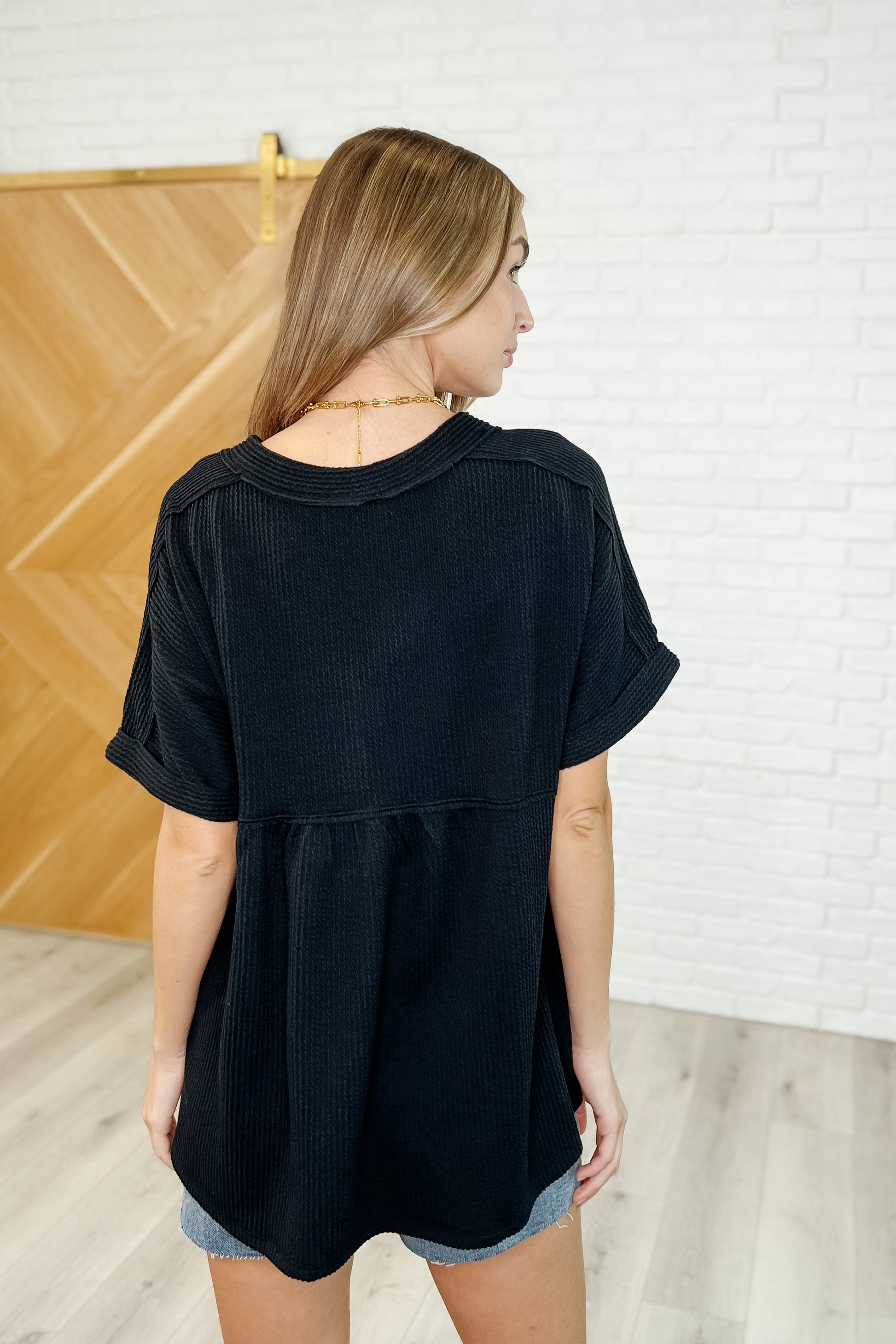 Plain and Sassy V-Neck Tee in Black - Southern Divas Boutique