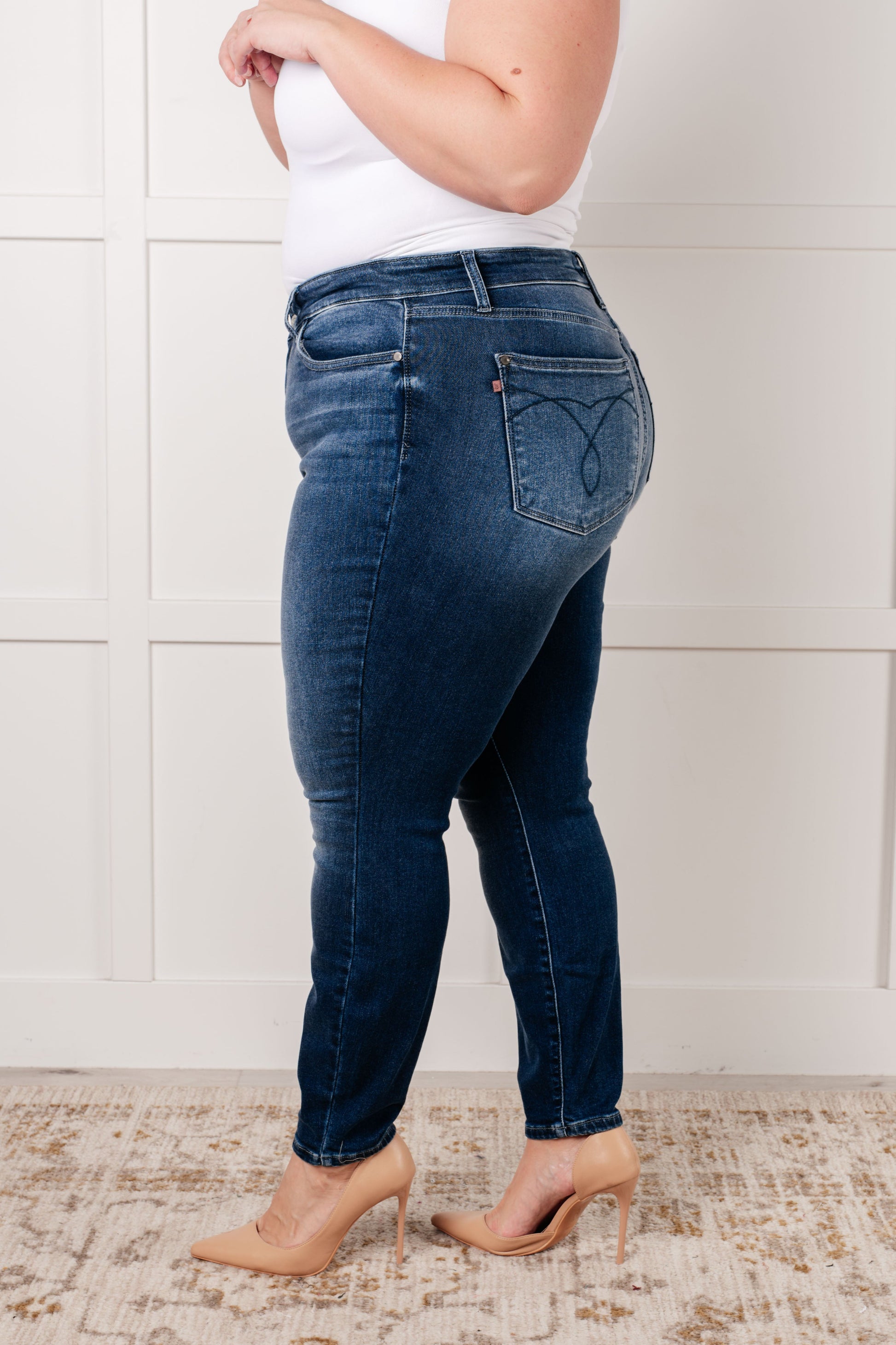 Skylar Mid Rise Thermal Vintage Skinny Jean - Southern Divas Boutique
