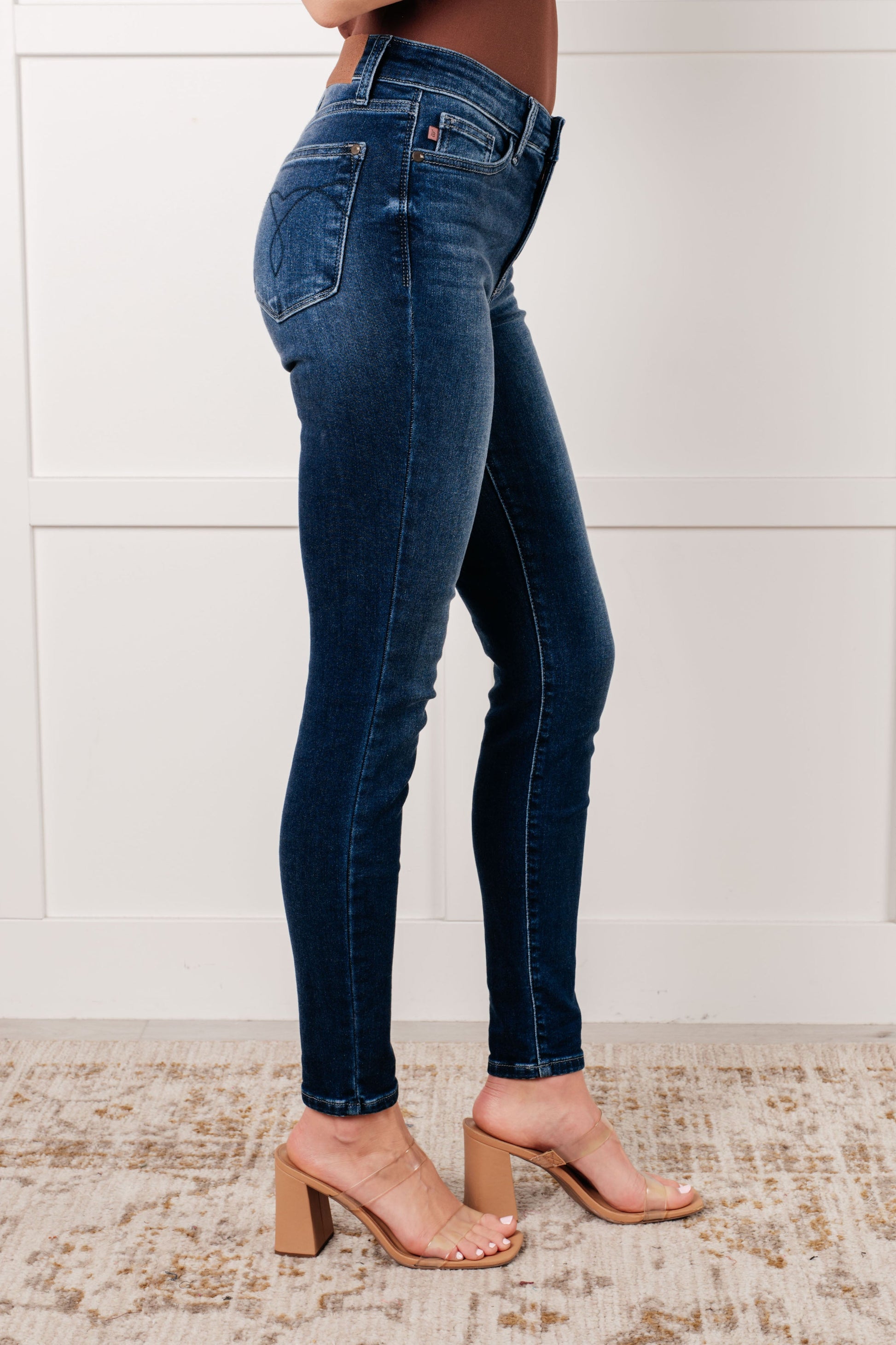 Skylar Mid Rise Thermal Vintage Skinny Jean - Southern Divas Boutique
