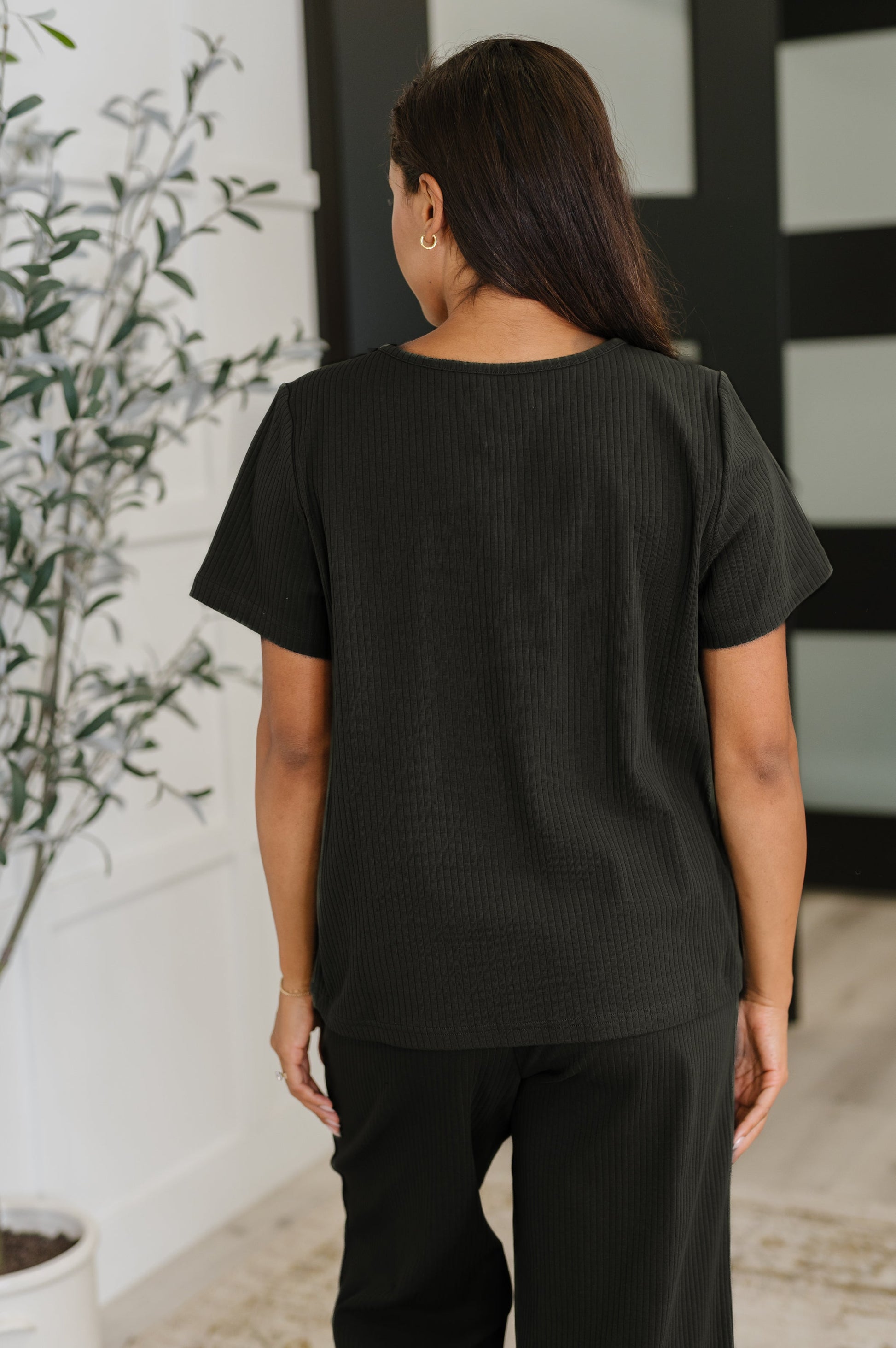 Thyme Boxy Tee in Black - Southern Divas Boutique
