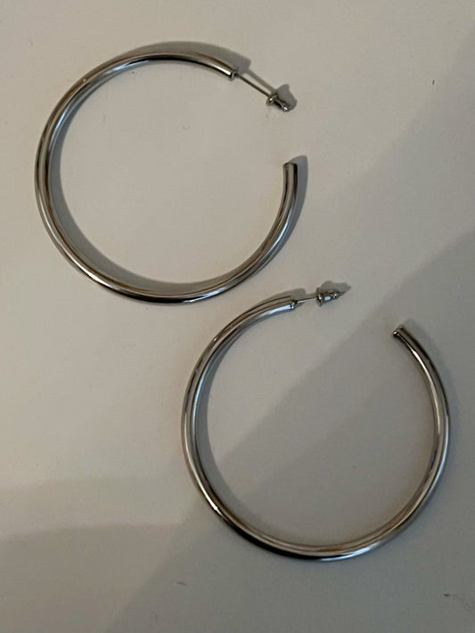 LARGE SILVER HOOPS - Southern Divas Boutique