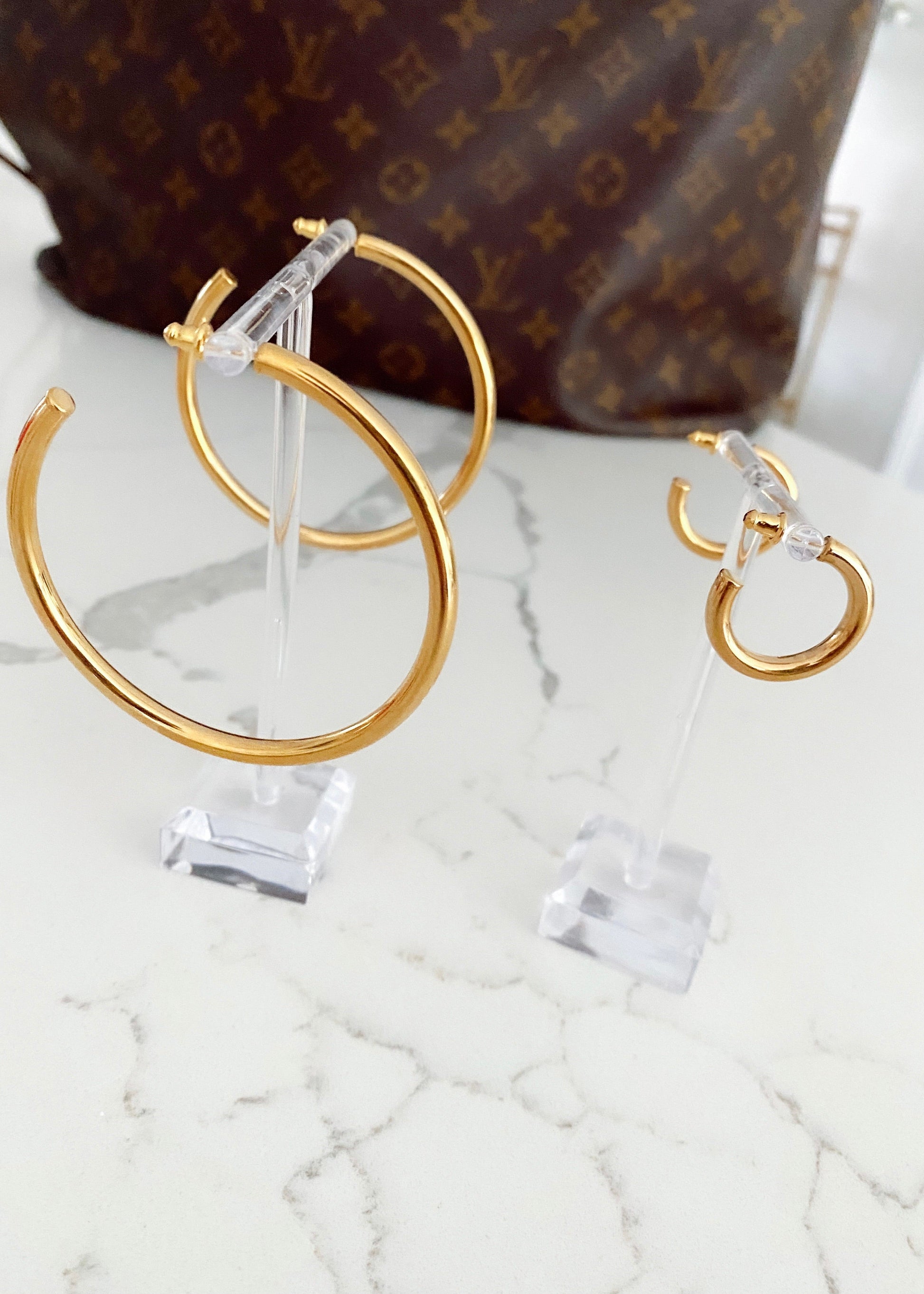 SMALL GOLD HOOPS - Southern Divas Boutique
