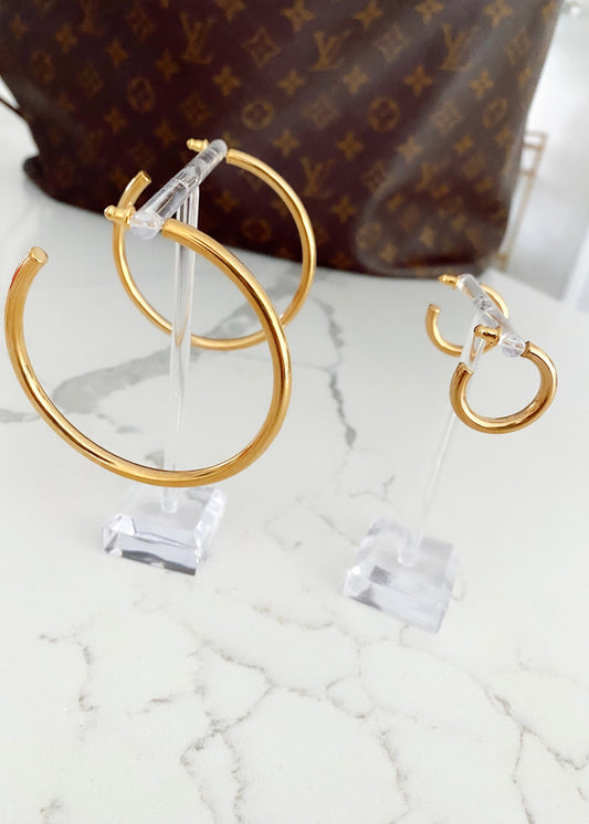 SMALL GOLD HOOPS - Southern Divas Boutique